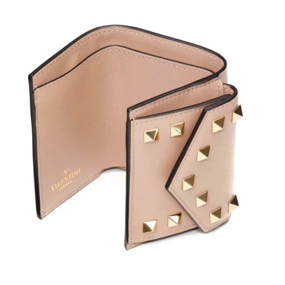 EUC VALENTINO GARAVANI Gold Rockstud Front Flap Mini Trifold Pale Pink Wallet - Picture 1 of 14